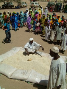 Matdistribution i Darfur, Sudan.